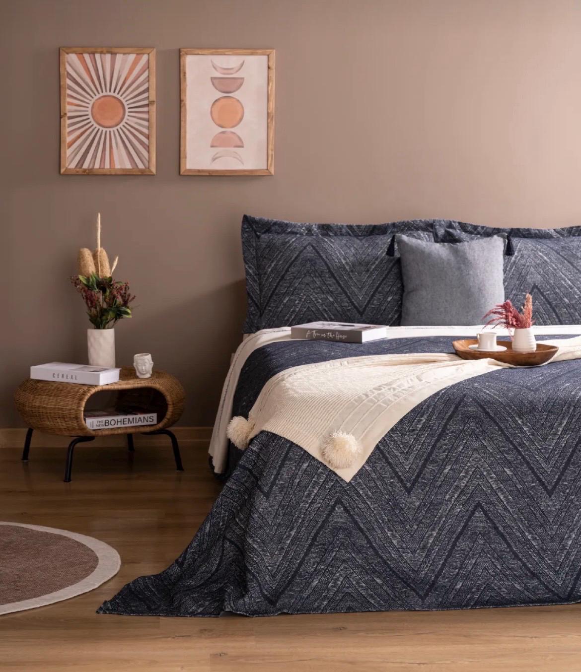 Navy Blue Geometric Chevron Jacquard Bedspread Set
